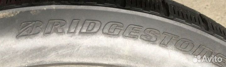 Bridgestone Blizzak VRX 255/40 R19