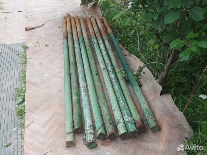 Столбы для забора с крючками для сетки рабица