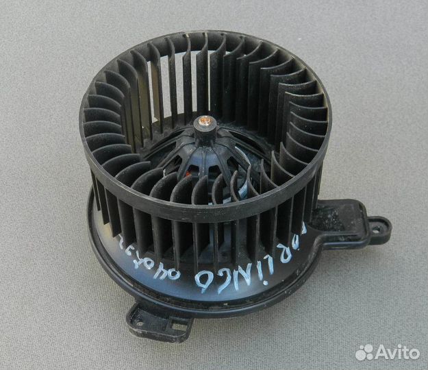 Моторчик печки Citroen Berlingo