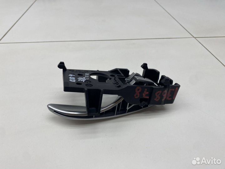 Ручка двери задней внутренняя левая Kia RIO IV (Y