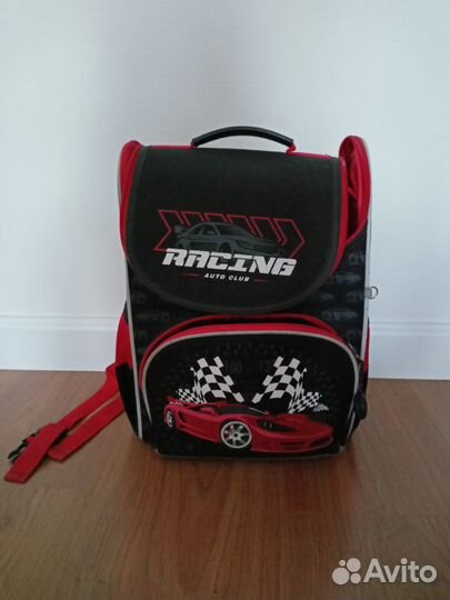 Школьный рюкзак