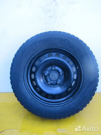 Колеса от skoda octavia 195/65/15 Nokian (зима)