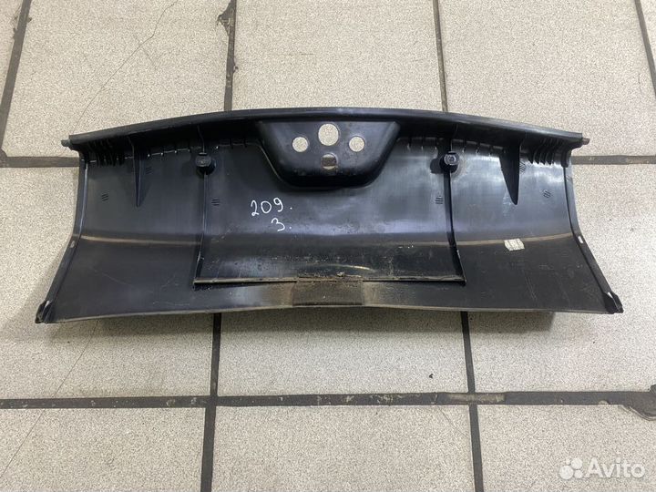 Накладка обшивка багажника Ford Mondeo III седан