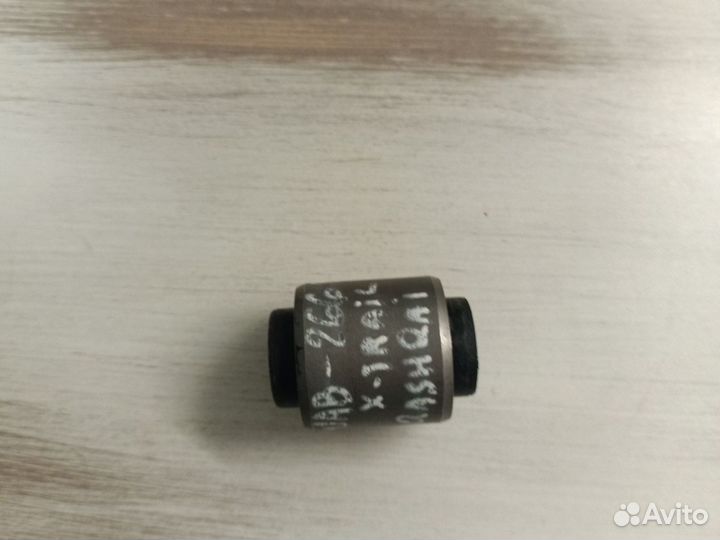 Сайлентблок заднего поперечного рычага