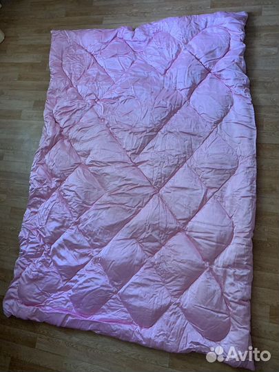 Одеяло пуховое