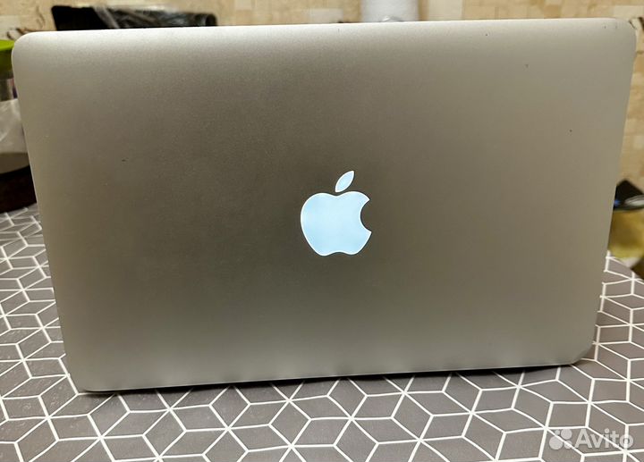 Macbook air 11 2011