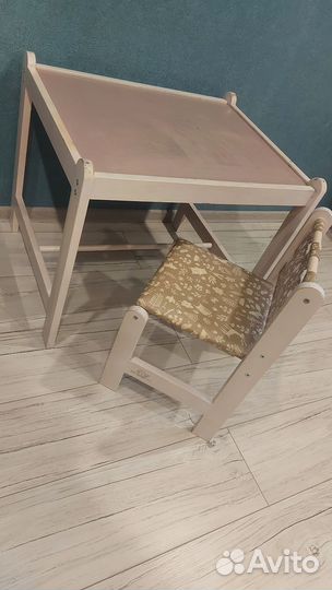 Детский стол со стулом