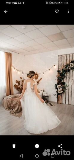 Свадебное платье