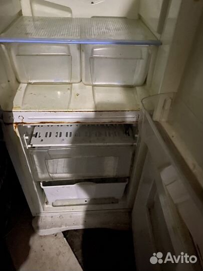 Холодильник б/у