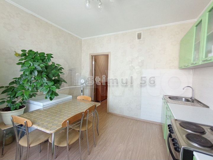 3-к. квартира, 80 м², 7/17 эт.