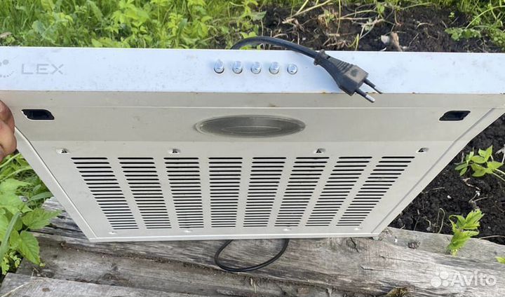 Вытяжка для кухни бу 50 см Lex