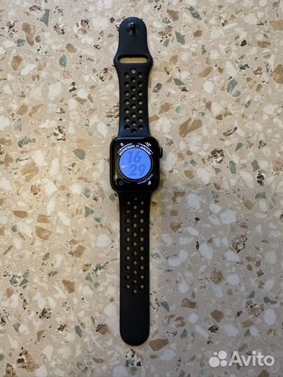 Часы Apple Watch SE with Nike Sport Band 40