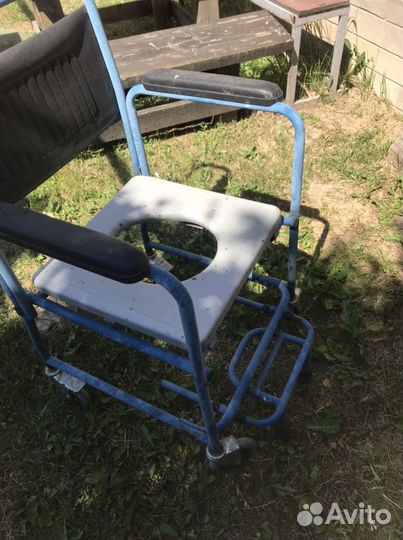 Стульчак на колесиках