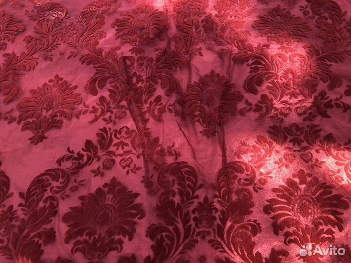 Два Покрывала на кровать с наволочками