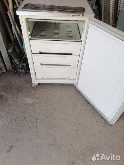 Морозилка бу бирюса
