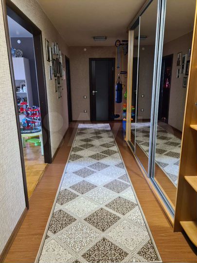 3-к. квартира, 85 м², 8/10 эт.
