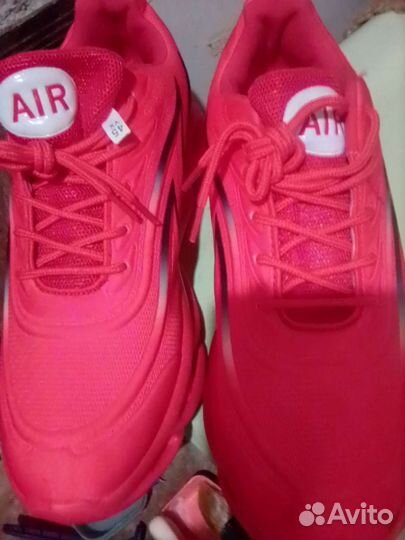 Спортивная обувь