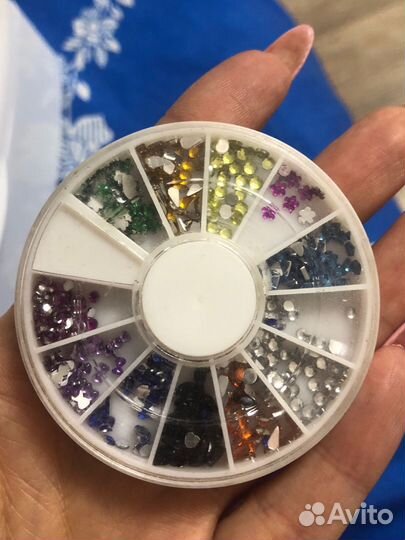 Стразы для ногтей