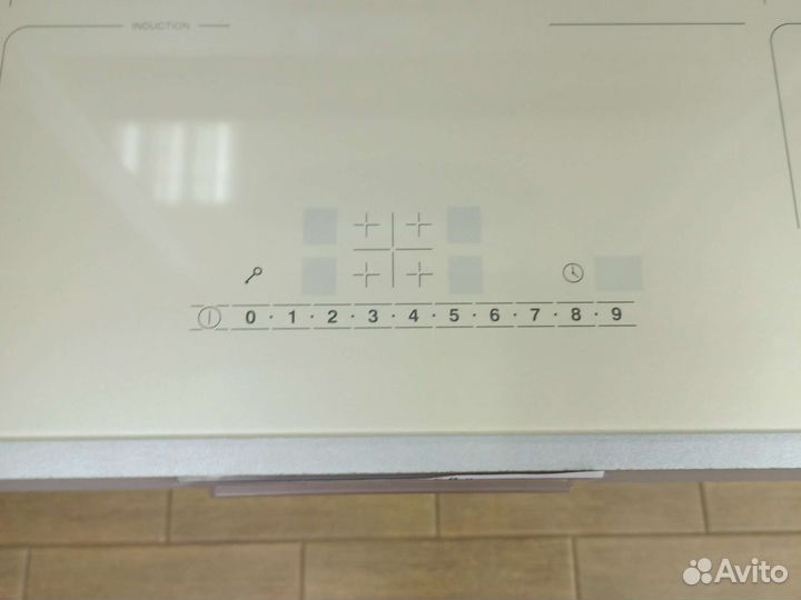 Индукционная варочная панель Weissgauff HI 640 GSC