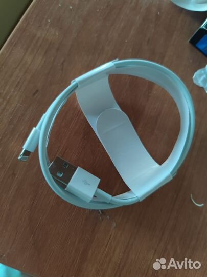 Кабель для зарядки iPhone