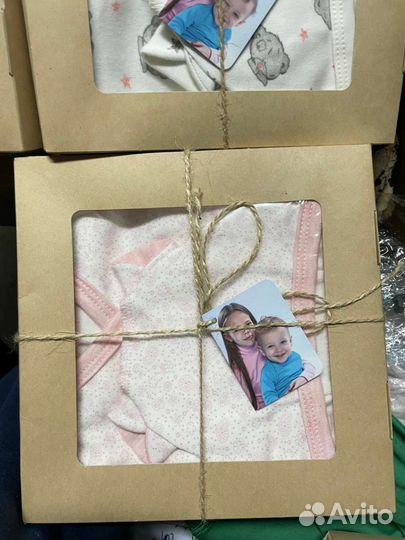 Подарочные наборы на выписку из роддома и пелёнки