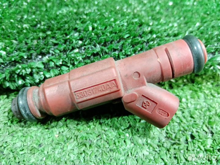 Форсунка топливная Dodge Durango 1 поколение 1998