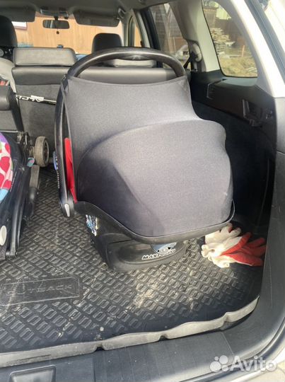 Автолюлька maxi cosi с переходником