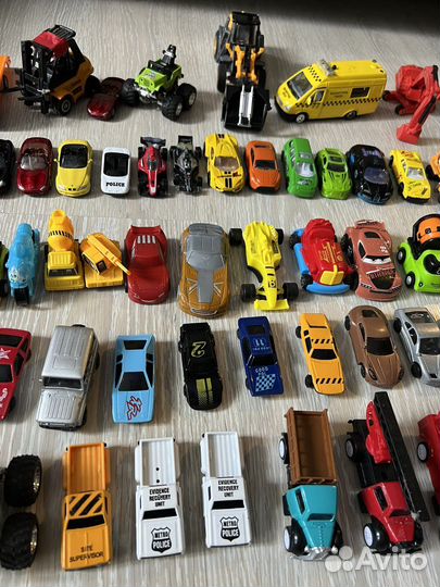 Машинки пакетом 89 шт