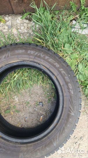 Dunlop SP Winter Ice 02 205/60 R16 102T