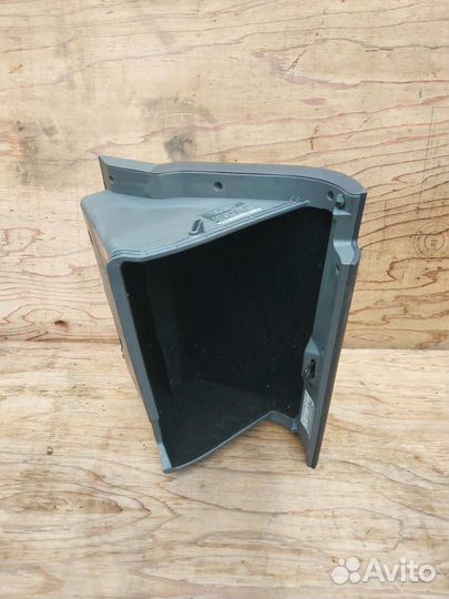 Крышка бардачка Toyota Prius 2 NHW20 (2003 - 2011)