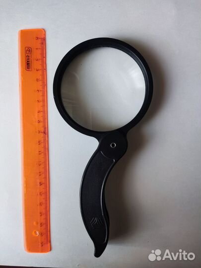 Лупа увеличительная