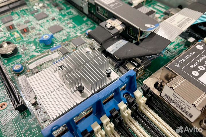 Сервер HP DL360 Gen10 10SFF 2xGold 6130 128GB