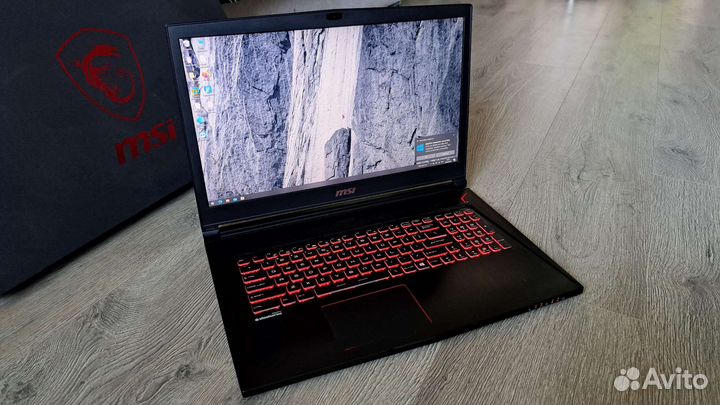 MSI gs73 steelth pro/ i7/ GTX 1060-6Gb./16Gb-ram