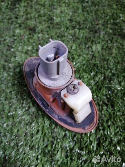 Поворотник Mitsubishi Lancer Cedia CS2A 4G15 2001