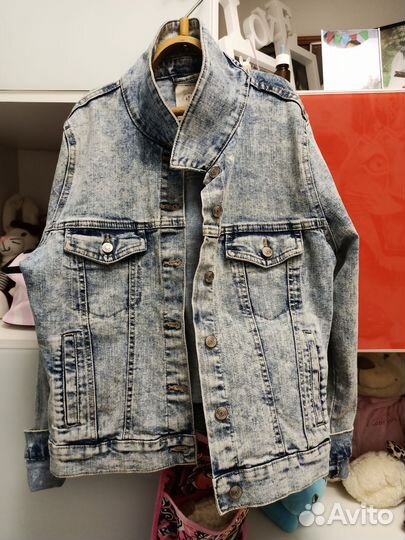Джинсовая куртка
