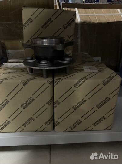 Ступица передняя всборе Camry V70