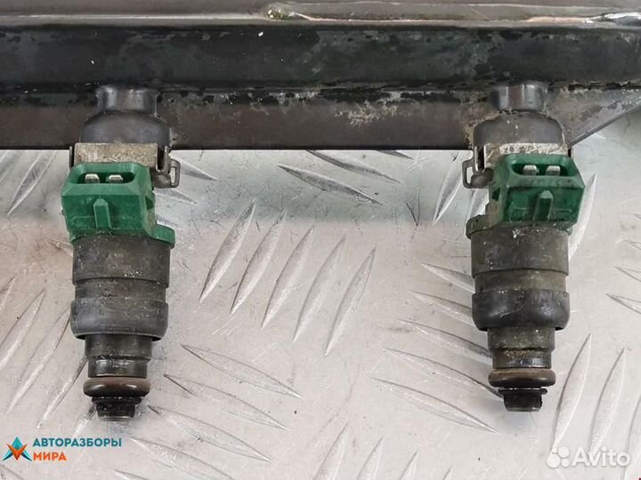 Форсунка Audi A3 8L 1998 037906031AA