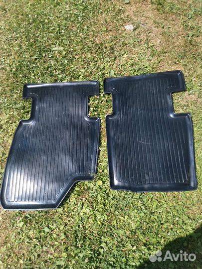 Автомобильные коврики резиновые