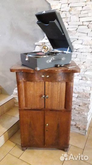 Старинная антикварная мебель тумба