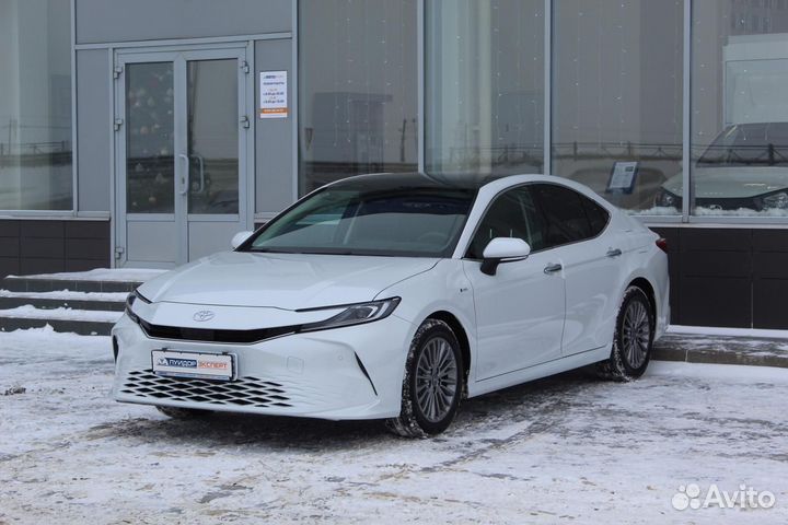 Toyota Camry 2.0 CVT, 2024