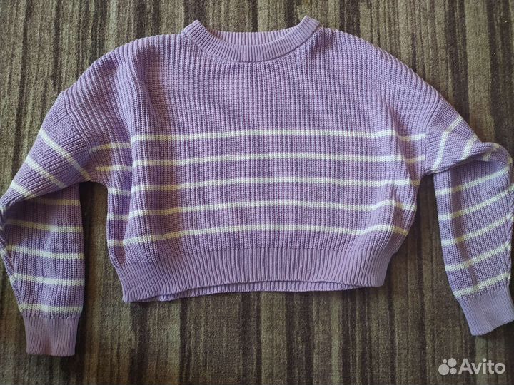 Свитер укороченный