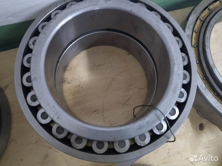 Подшипник 22-697928Л