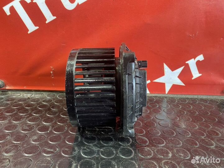 Моторчик отопителя Daf XF106