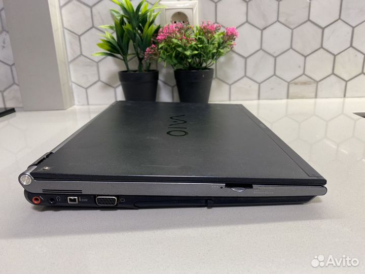 Ноутбук Sony VGN SZ460N iCore2Duo/2/256 SSD/DVD-RW