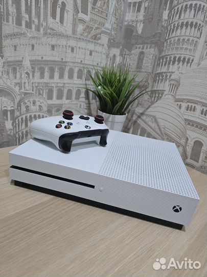Игровая Консоль Xbox One S + игрушки