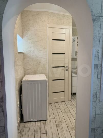 2-к. квартира, 56 м², 1/2 эт.