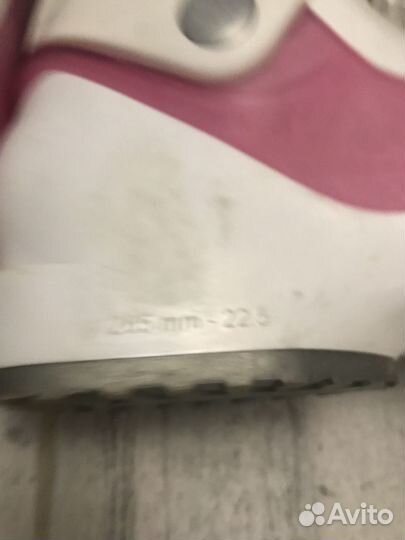 Детские горнолыжные ботинки 225