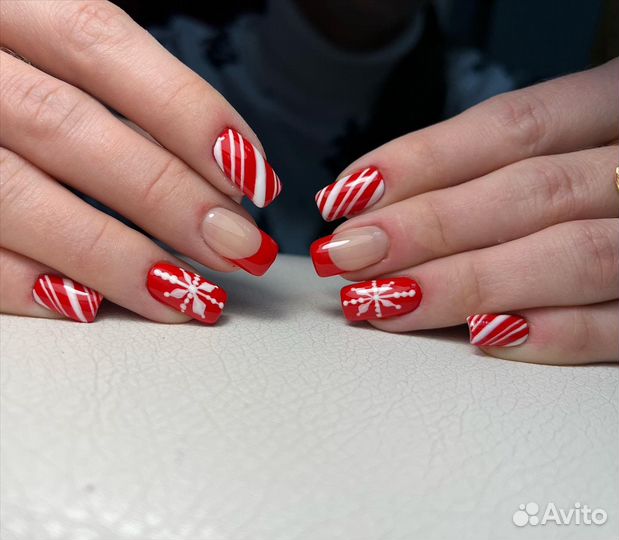 Маникюр педикюр