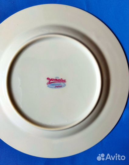 Фарфоровые тарелки