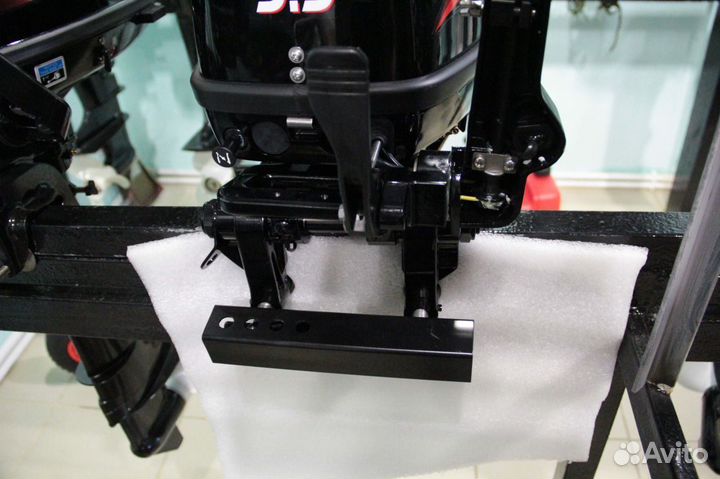 Замок для подвесного лодочного мотора